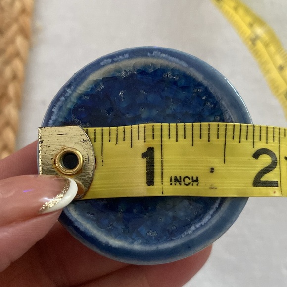 Blue ceramic knobs with a pop of natural color and texture - Picture 6 of 6